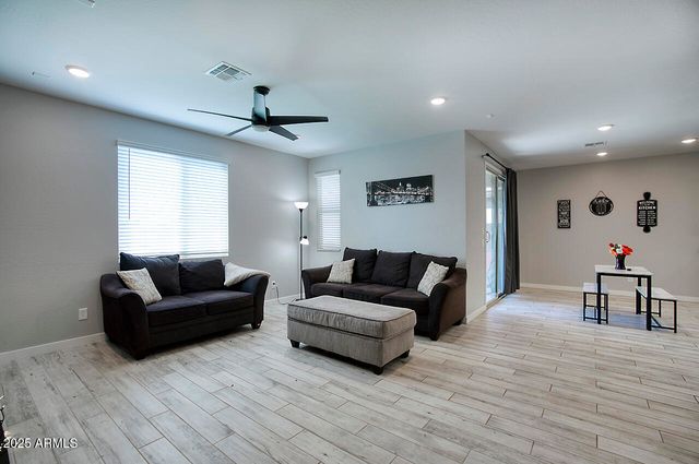 16829 W MAYA Way, Surprise, AZ 85387