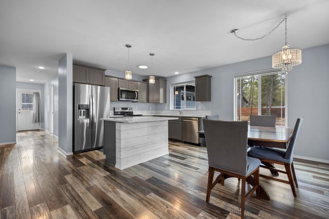 17271 Downey Road, Bend, OR 97707