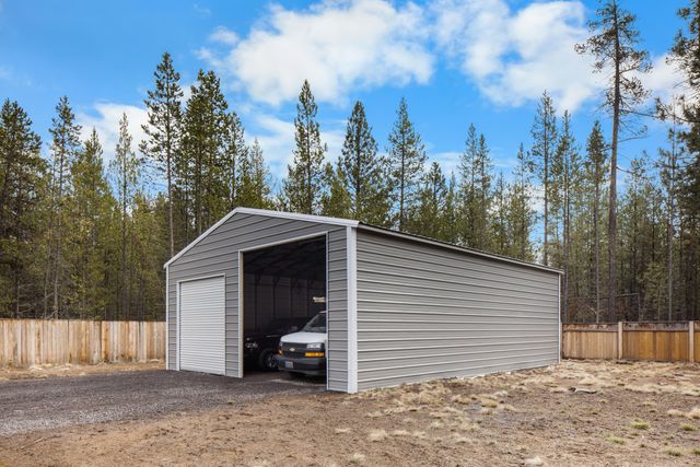 17271 Downey Road, Bend, OR 97707