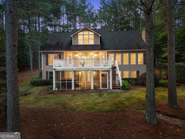 404 Golden Delicious Road, Clarkesville, GA 30523