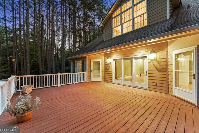 404 Golden Delicious Road, Clarkesville, GA 30523