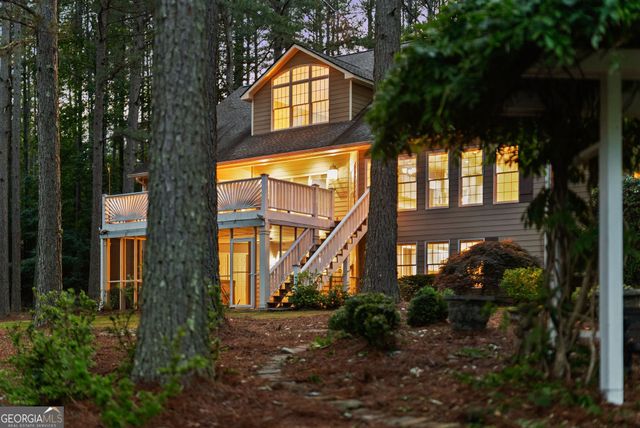 404 Golden Delicious Road, Clarkesville, GA 30523