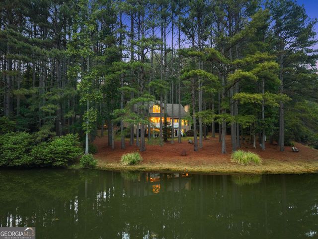 404 Golden Delicious Road, Clarkesville, GA 30523