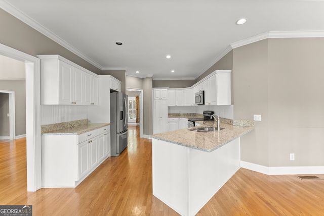 404 Golden Delicious Road, Clarkesville, GA 30523