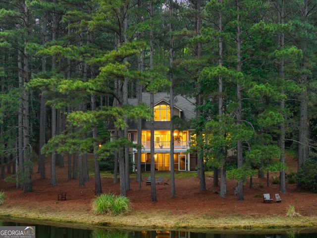 404 Golden Delicious Road, Clarkesville, GA 30523