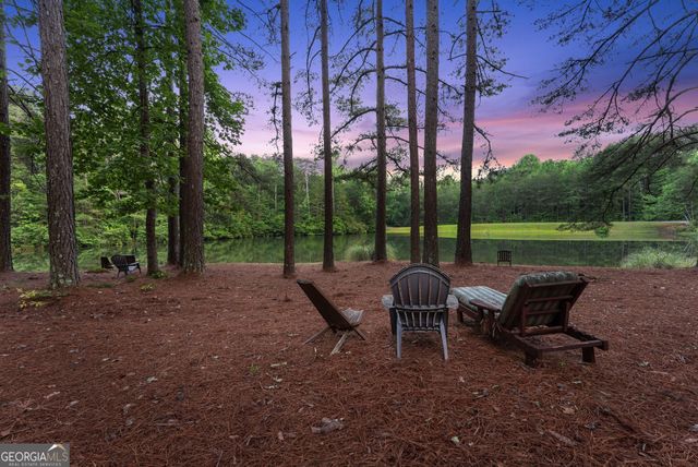 404 Golden Delicious Road, Clarkesville, GA 30523