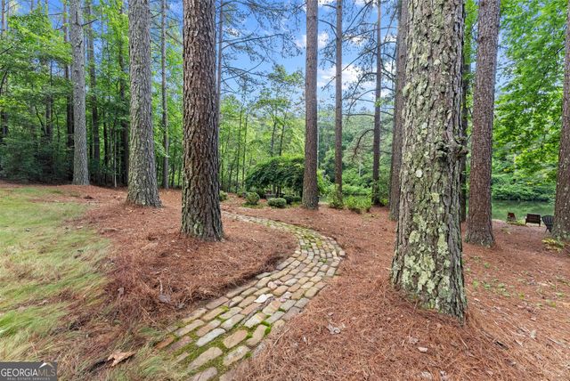 404 Golden Delicious Road, Clarkesville, GA 30523