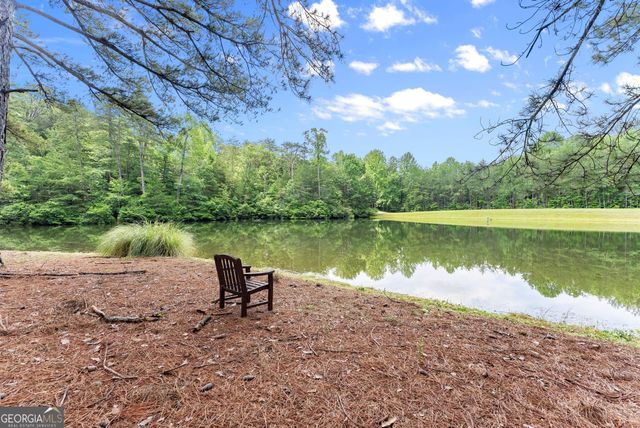 404 Golden Delicious Road, Clarkesville, GA 30523