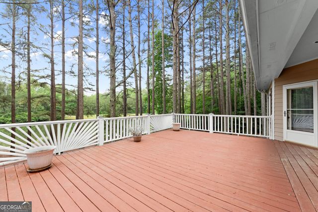 404 Golden Delicious Road, Clarkesville, GA 30523