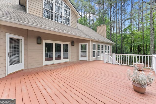 404 Golden Delicious Road, Clarkesville, GA 30523