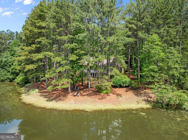 404 Golden Delicious Road, Clarkesville, GA 30523
