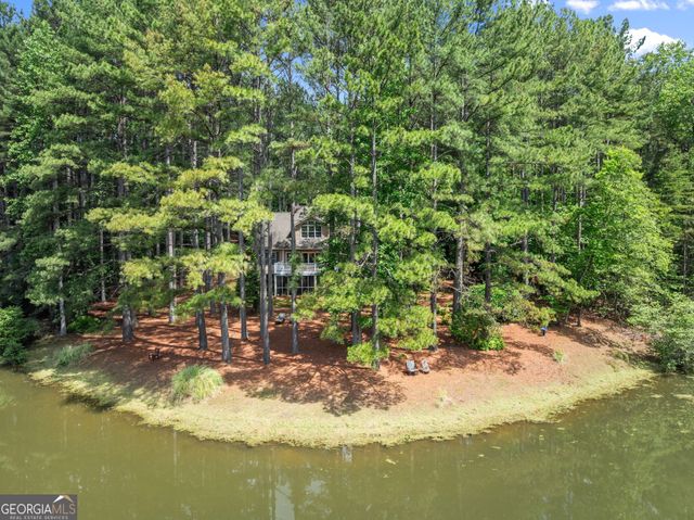 404 Golden Delicious Road, Clarkesville, GA 30523