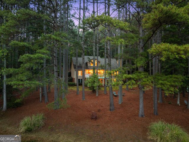 404 Golden Delicious Road, Clarkesville, GA 30523