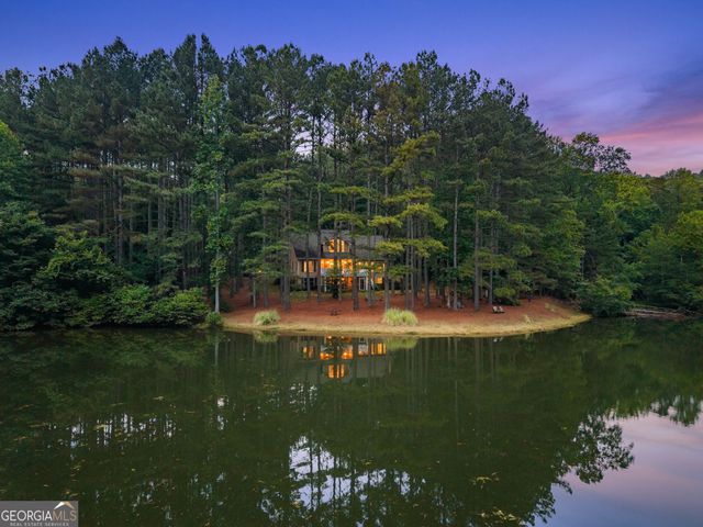 404 Golden Delicious Road, Clarkesville, GA 30523