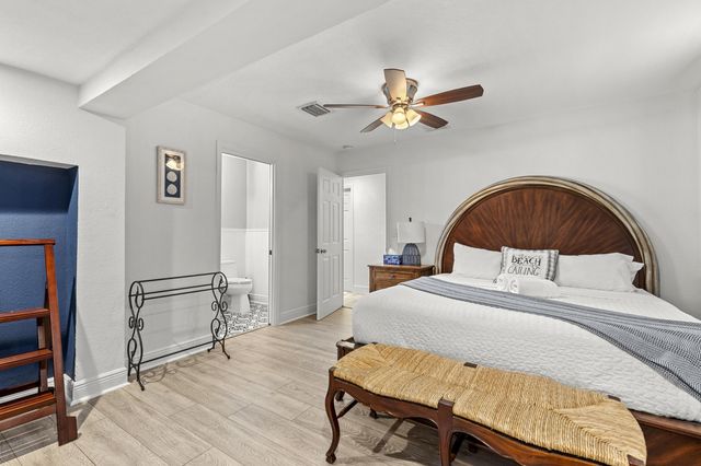 944 Hansen Street, West Palm Beach, FL 33405