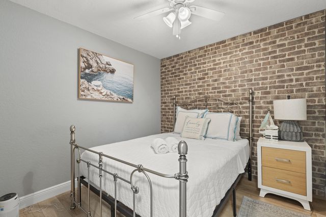 944 Hansen Street, West Palm Beach, FL 33405