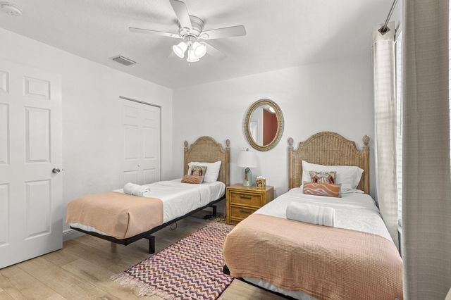 944 Hansen Street, West Palm Beach, FL 33405