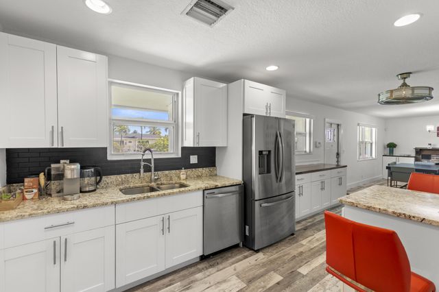 944 Hansen Street, West Palm Beach, FL 33405