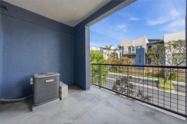 5506 W 149th Place 5, Hawthorne, CA 90250