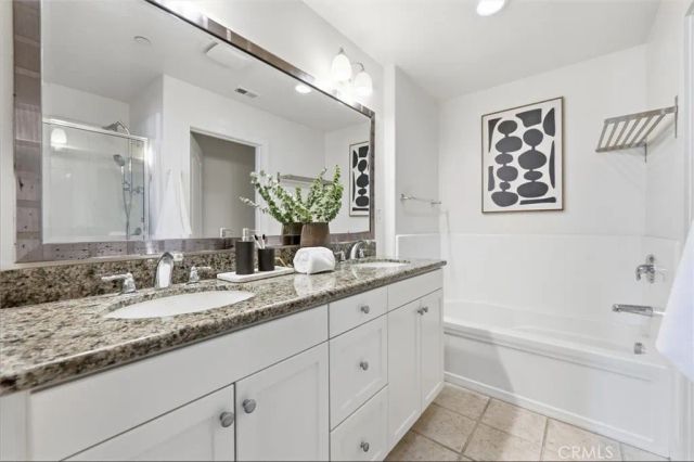 5506 W 149th Place 5, Hawthorne, CA 90250