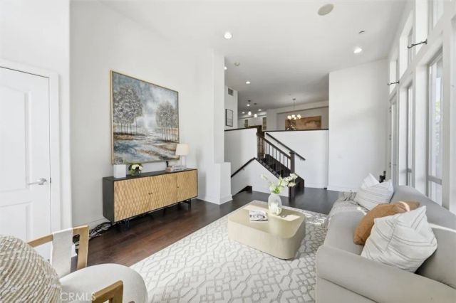 5506 W 149th Place 5, Hawthorne, CA 90250