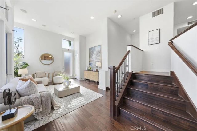 5506 W 149th Place 5, Hawthorne, CA 90250