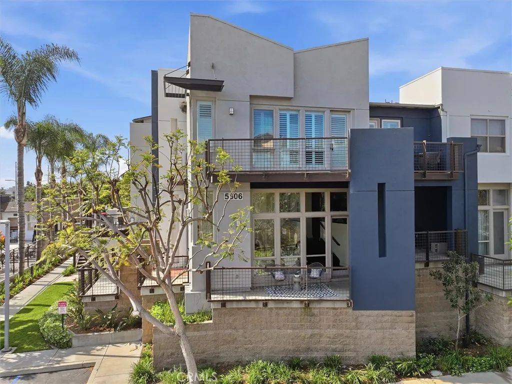 5506 W 149th Place 5, Hawthorne, CA 90250