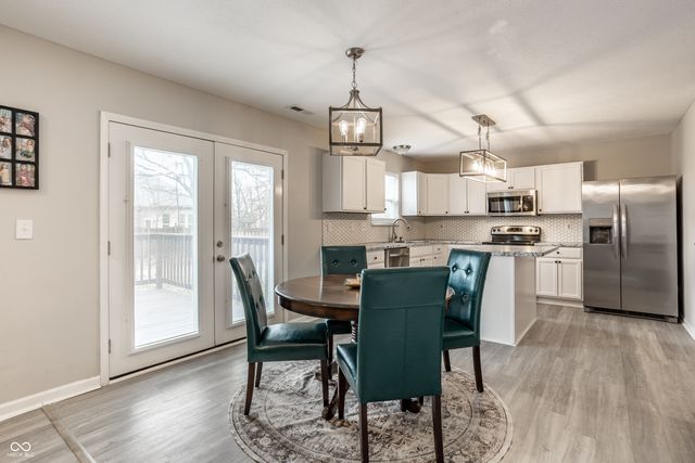 11521 Beardsley Way, Fishers, IN 46038