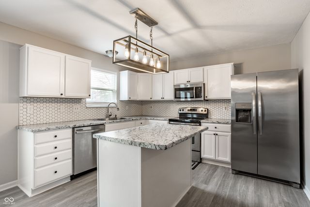 11521 Beardsley Way, Fishers, IN 46038