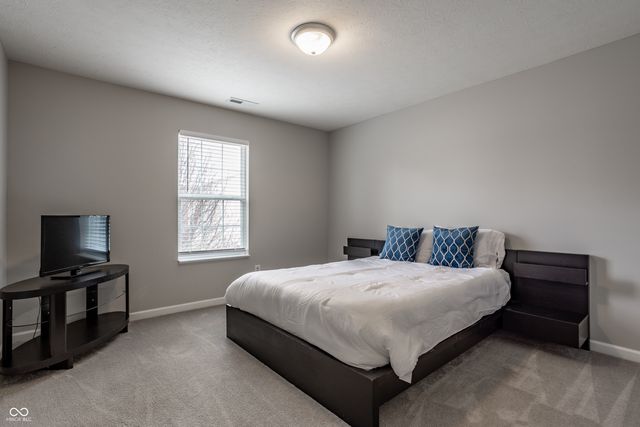 11521 Beardsley Way, Fishers, IN 46038