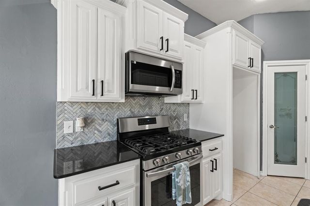 840 Carol Ann Place, Moore, OK 73160