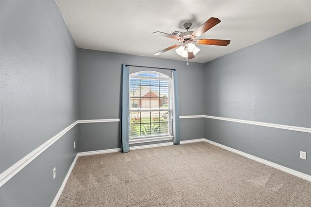 840 Carol Ann Place, Moore, OK 73160