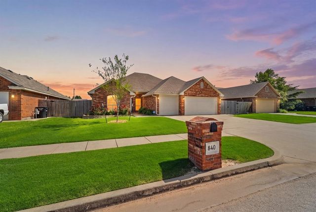 840 Carol Ann Place, Moore, OK 73160