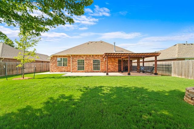 840 Carol Ann Place, Moore, OK 73160