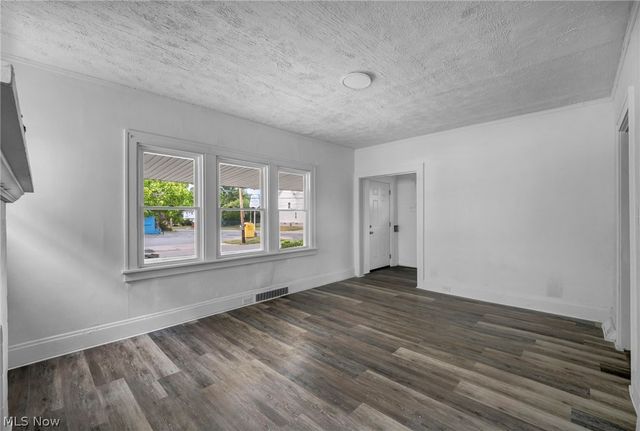 3257 E 140th Street, Cleveland, OH 44120