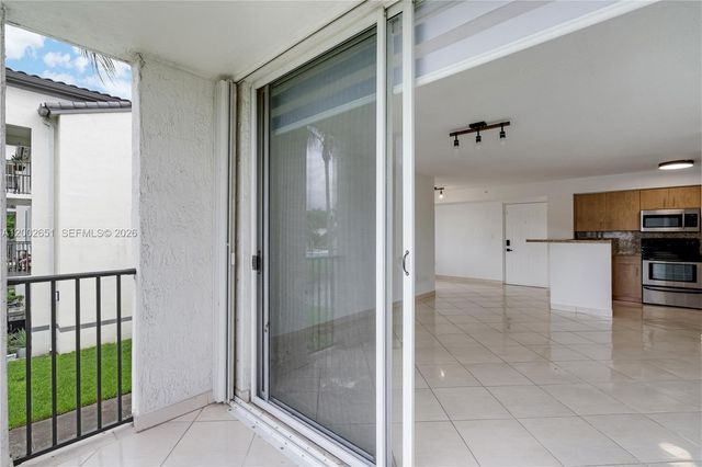 4350 NW 107th Ave 204, Doral, FL 33178