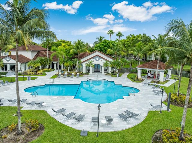 4350 NW 107th Ave 204, Doral, FL 33178