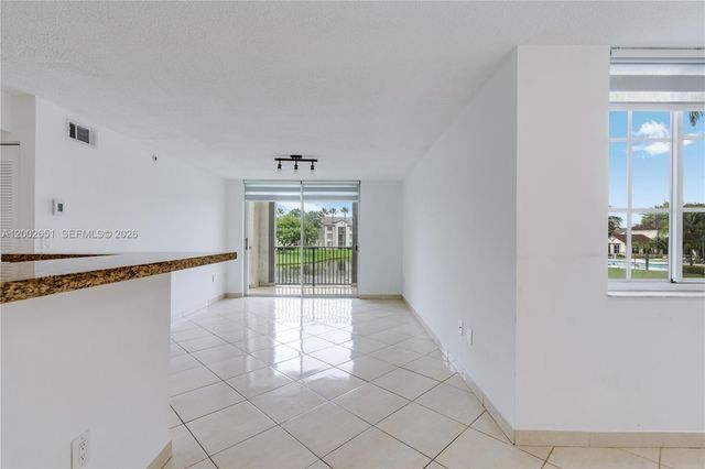 4350 NW 107th Ave 204, Doral, FL 33178