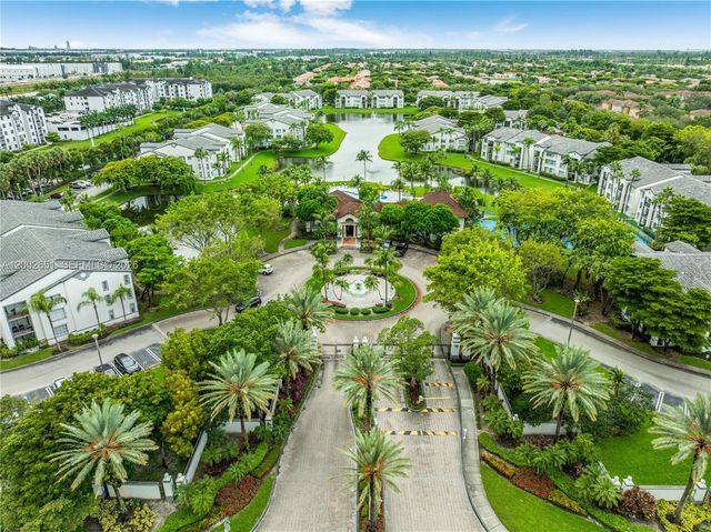 4350 NW 107th Ave 204, Doral, FL 33178