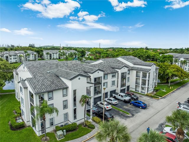 4350 NW 107th Ave 204, Doral, FL 33178