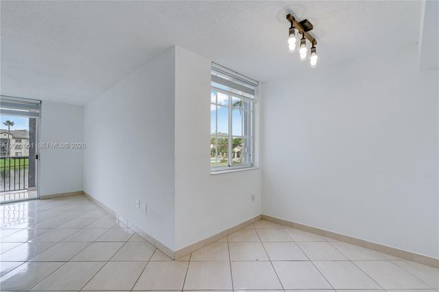 4350 NW 107th Ave 204, Doral, FL 33178