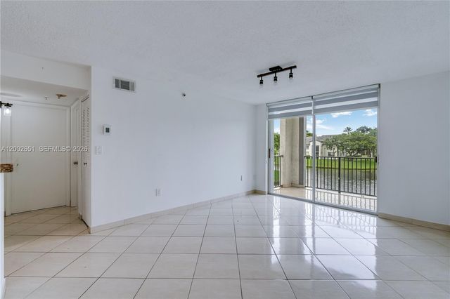 4350 NW 107th Ave 204, Doral, FL 33178