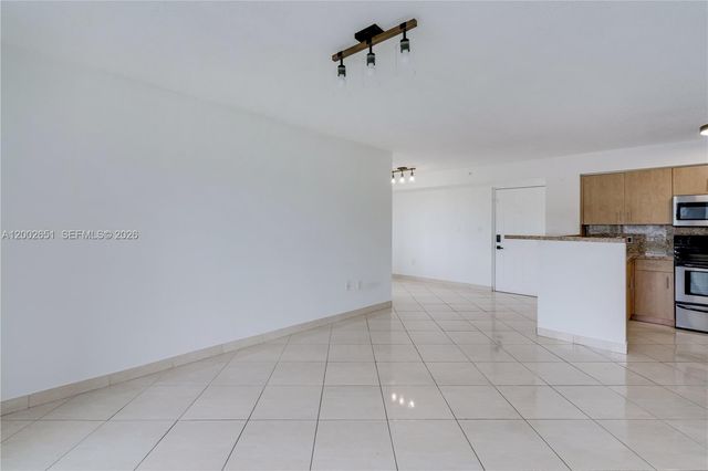 4350 NW 107th Ave 204, Doral, FL 33178