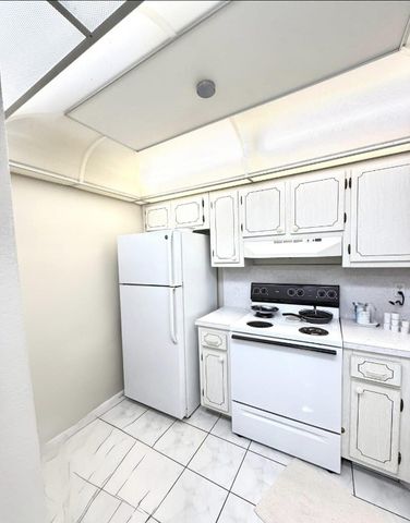 3091 E Sunrise Lakes Drive 101, Sunrise, FL 33322