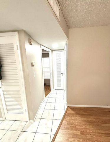 3091 E Sunrise Lakes Drive 101, Sunrise, FL 33322