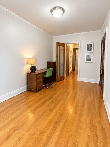 1218 W Jarvis Avenue 2N, Chicago, IL 60626