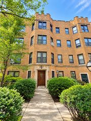 1218 W Jarvis Avenue 2N, Chicago, IL 60626