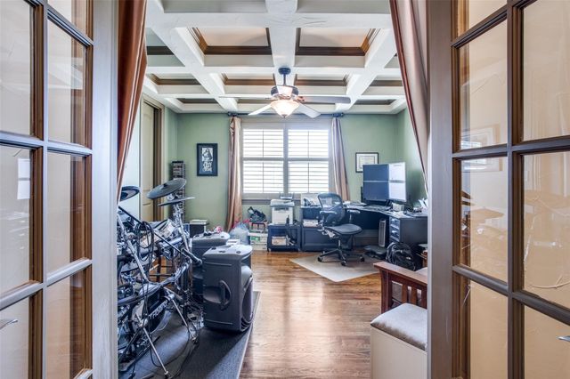 5020 Mission Avenue, Dallas, TX 75206