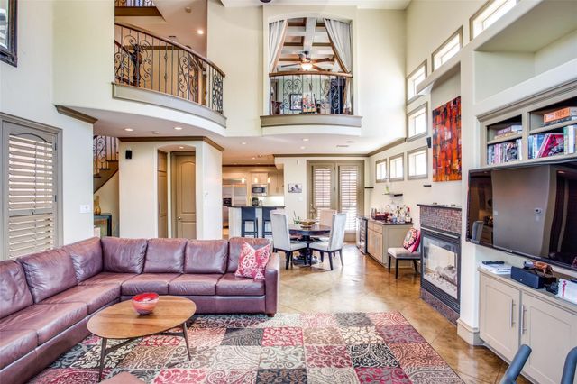 5020 Mission Avenue, Dallas, TX 75206