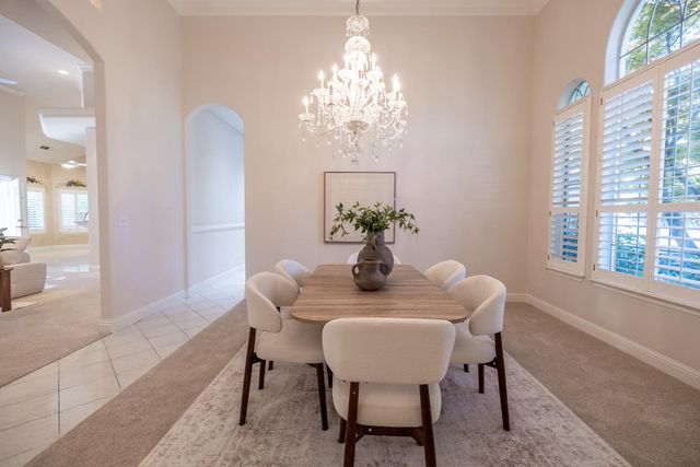 10235 N Rowell Avenue, Fresno, CA 93730